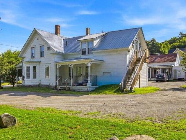 house with 5 bedroom, Lyndon VT ES105425937