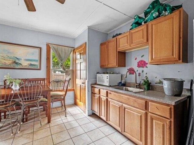 house with 5 bedroom, Lynn MA ES105547650