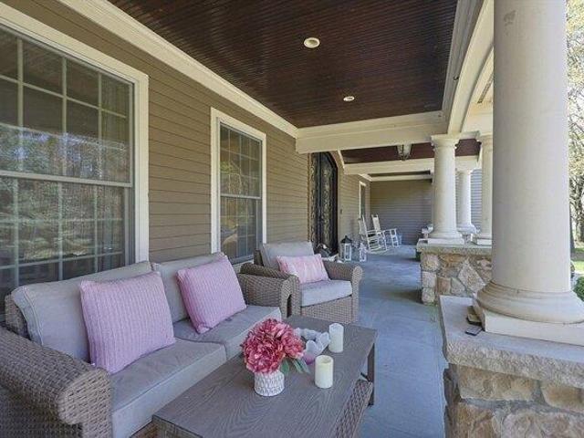 house with 5 bedroom, Lynnfield MA ES105351492