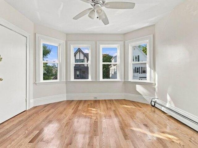 house with 5 bedroom, m MA ES105559284
