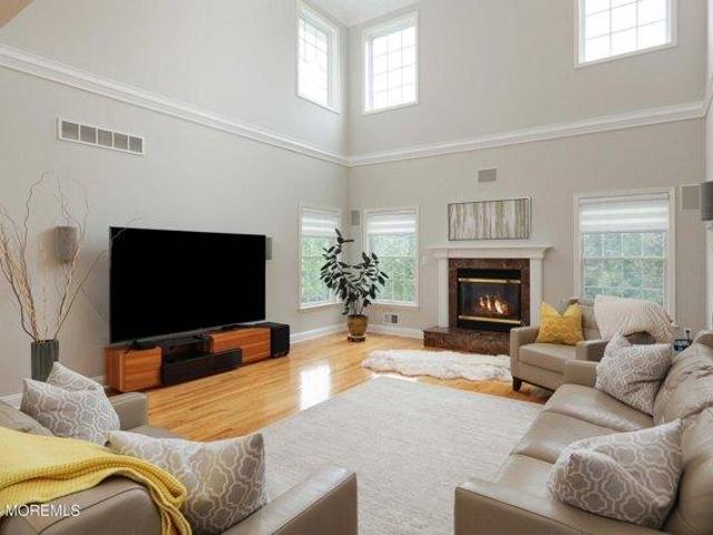 house with 5 bedroom, Manalapan NJ ES104409997