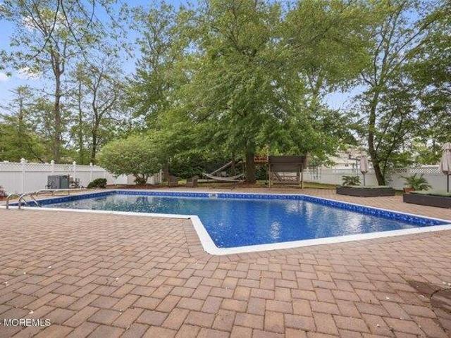 house with 5 bedroom, Manalapan NJ ES104606864