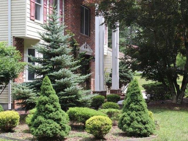 house with 5 bedroom, Manalapan NJ ES105512131