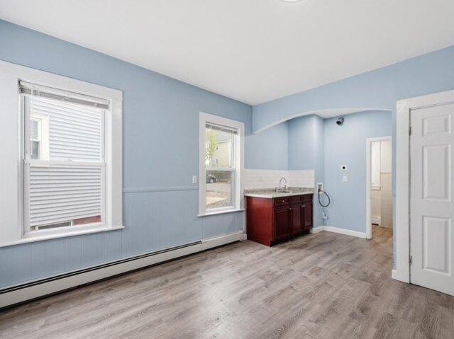 house with 5 bedroom, Malden MA ES105560574