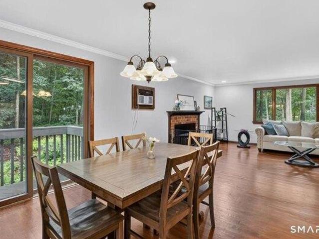 house with 5 bedroom, Marlborough CT ES105427488