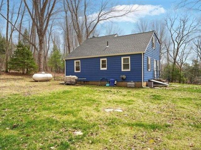 house with 5 bedroom, Marlborough CT ES105559701