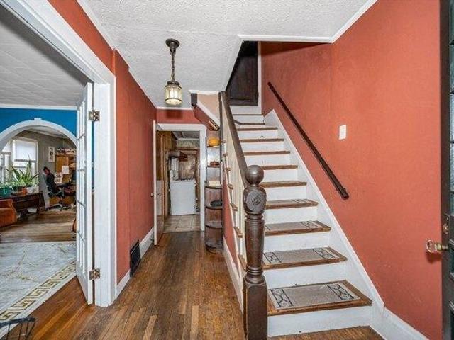 house with 5 bedroom, Medford MA ES105368835