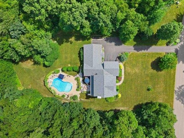 house with 5 bedroom, Merrimack NH ES104298854