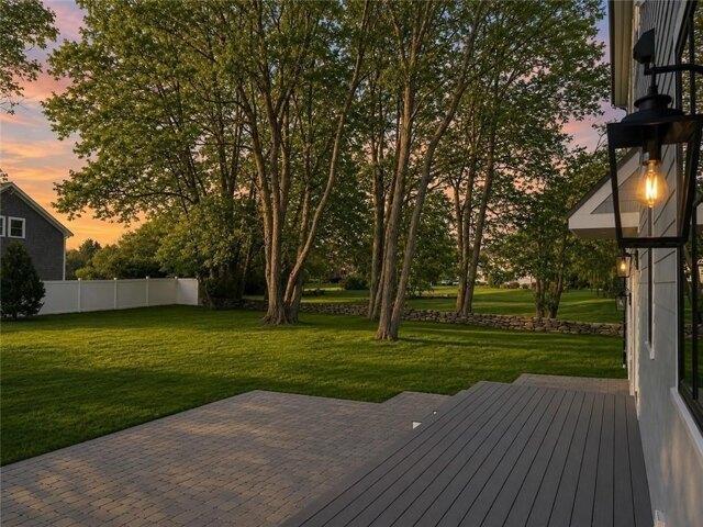 house with 5 bedroom, Middletown RI ES105659173