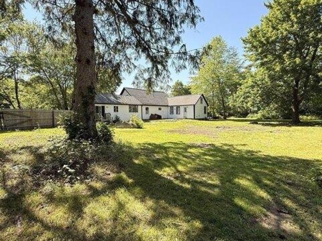 house with 5 bedroom, Middleboro MA ES105614487
