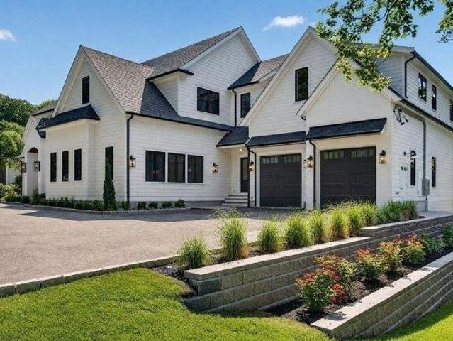 house with 5 bedroom, Milton MA ES105631359