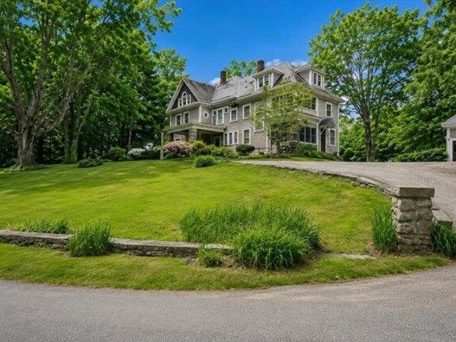house with 5 bedroom, Milford NH ES104407499