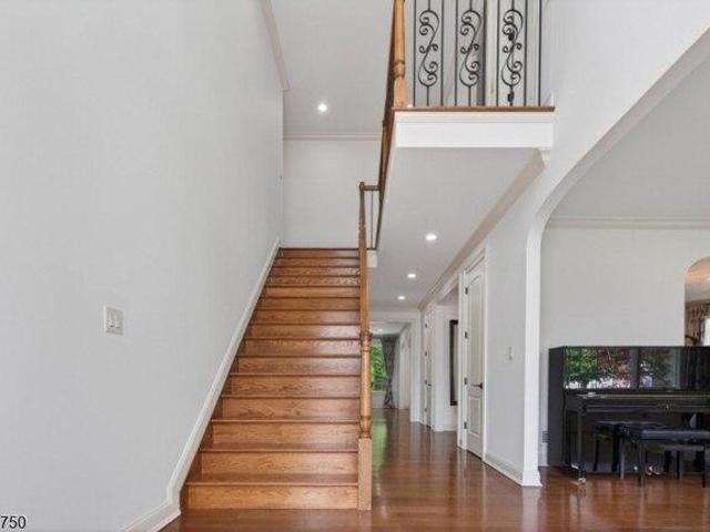 house with 5 bedroom, Millburn NJ ES105533829