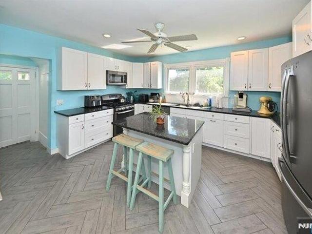 house with 5 bedroom, Montclair NJ ES105691704