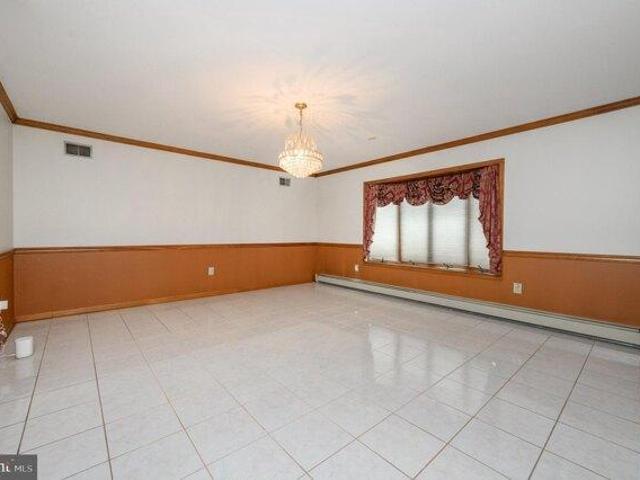 house with 5 bedroom, Monmouth Junction NJ ES105293458