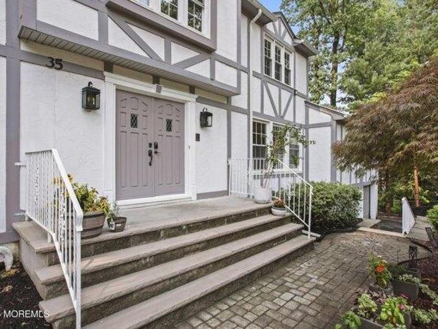 house with 5 bedroom, Morganville NJ ES105512543