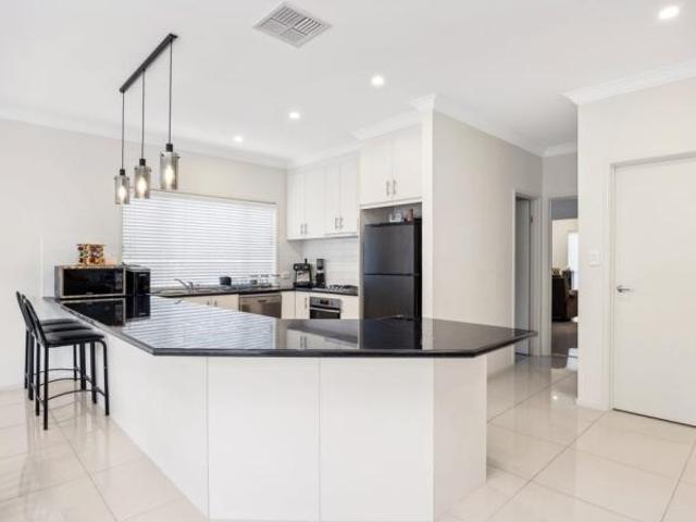 House 5 Bedroom For Rent Mount Barker South Australia 799000 ES85858783