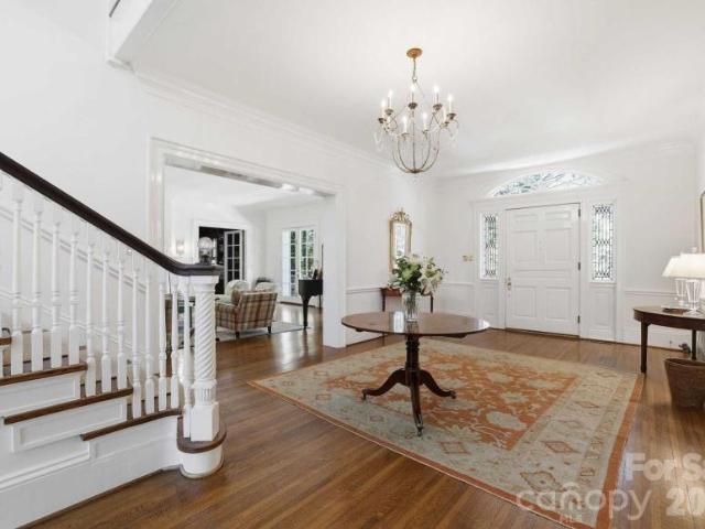 house with 5 bedroom, NC NC ES102579032