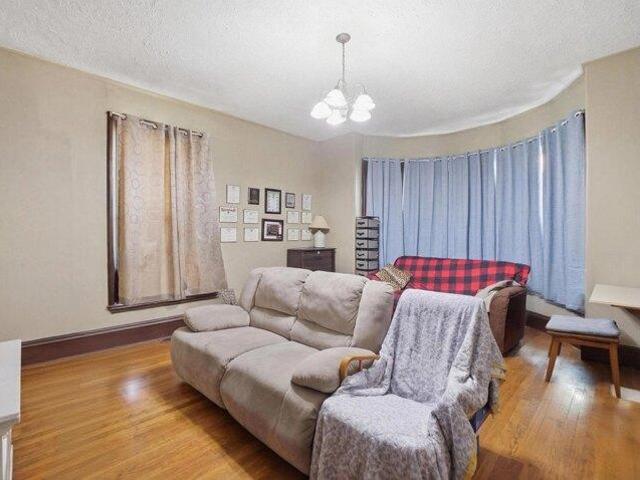 house with 5 bedroom, Nashua NH ES105957472