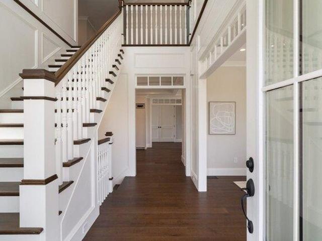 house with 5 bedroom, Natick MA ES105533785