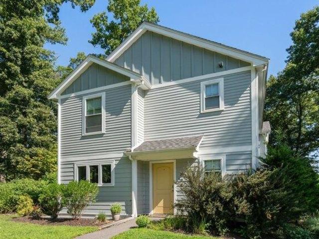 house with 5 bedroom, Natick MA ES105350765
