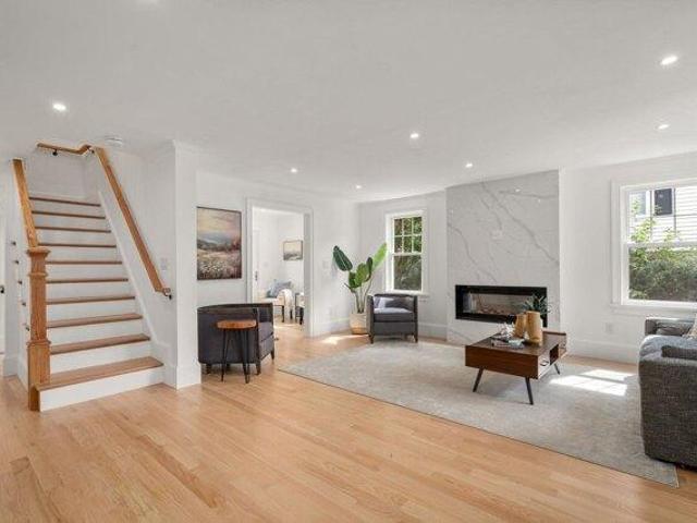 house with 5 bedroom, Newton MA ES105511478