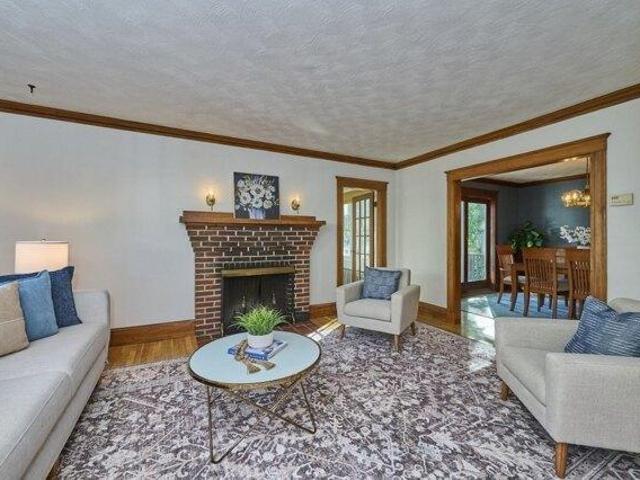 house with 5 bedroom, Newton MA ES105532549