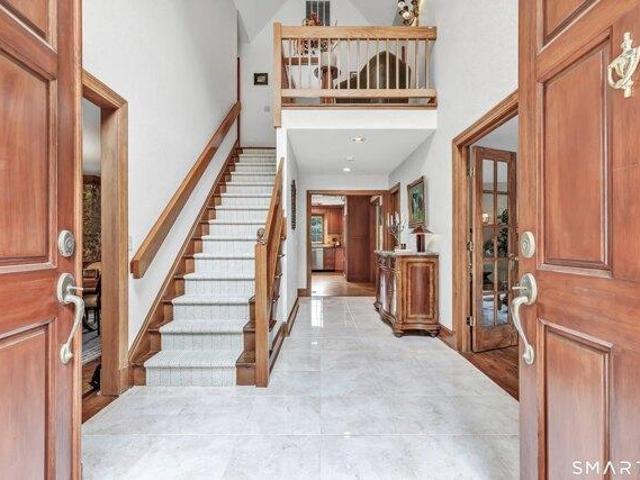 house with 5 bedroom, Newtown CT ES105534571