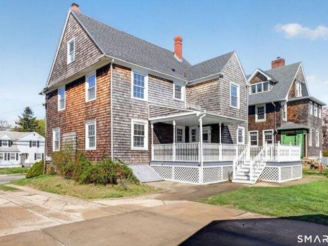 house with 5 bedroom, New London CT ES104919957