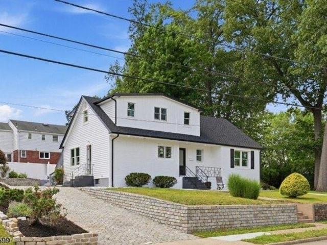 house with 5 bedroom, New Milford NJ ES105533316