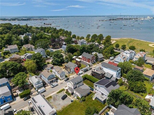 house with 5 bedroom, Newport RI ES105424696