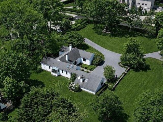 house with 5 bedroom, Newport RI ES105477826