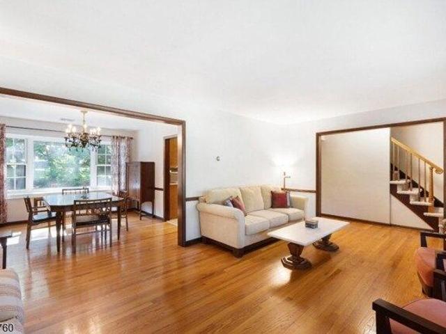 house with 5 bedroom, North Caldwell NJ ES105255509