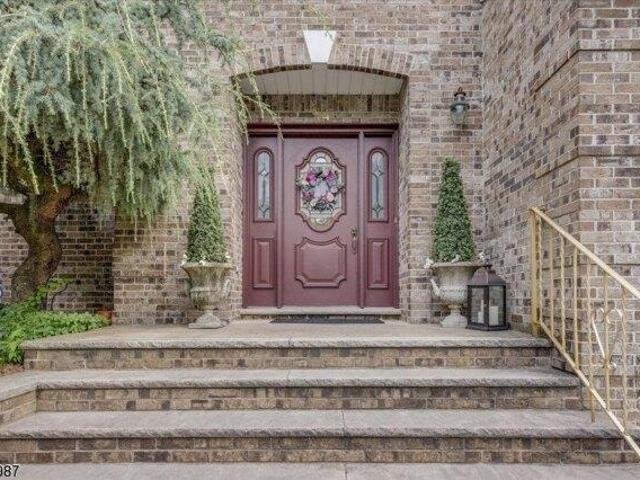 house with 5 bedroom, North Haledon NJ ES103624272
