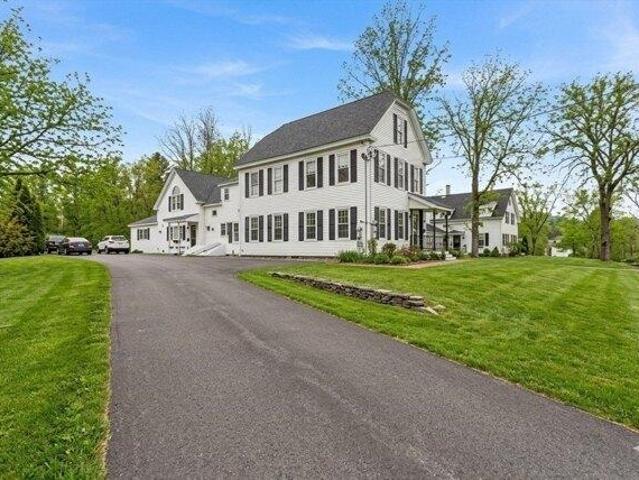 house with 5 bedroom, Northborough MA ES105340380