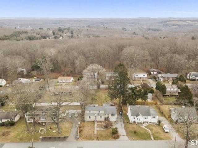 house with 5 bedroom, Norwich CT ES105315605