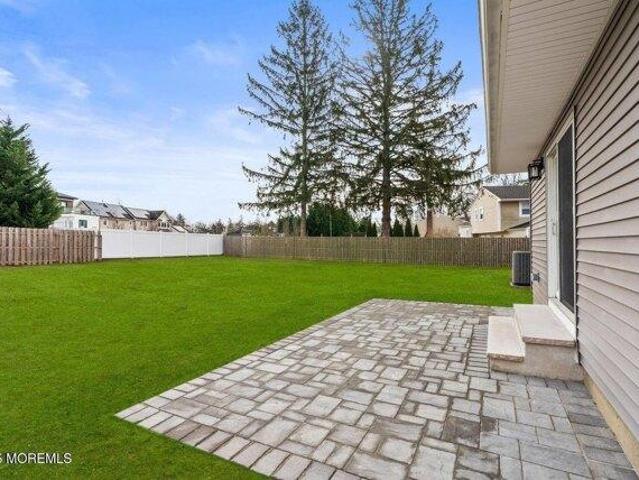 house with 5 bedroom, Oakhurst NJ ES105288440