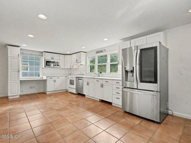 house with 5 bedroom, Old Greenwich CT ES105591142
