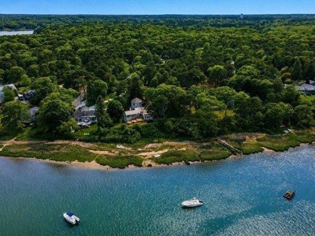 house with 5 bedroom, Orleans MA ES106143617