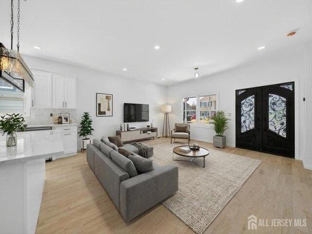 house with 5 bedroom, Port Reading NJ ES105610079