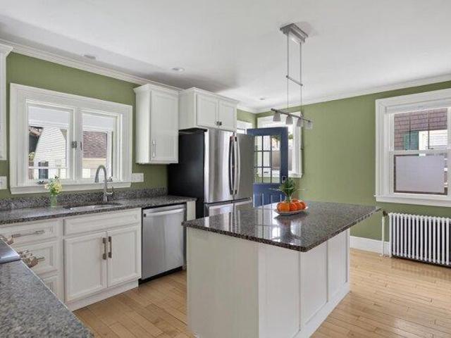 house with 5 bedroom, Portland ME ES105750803