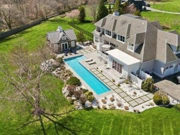 house with 5 bedroom, Portsmouth RI ES103442633
