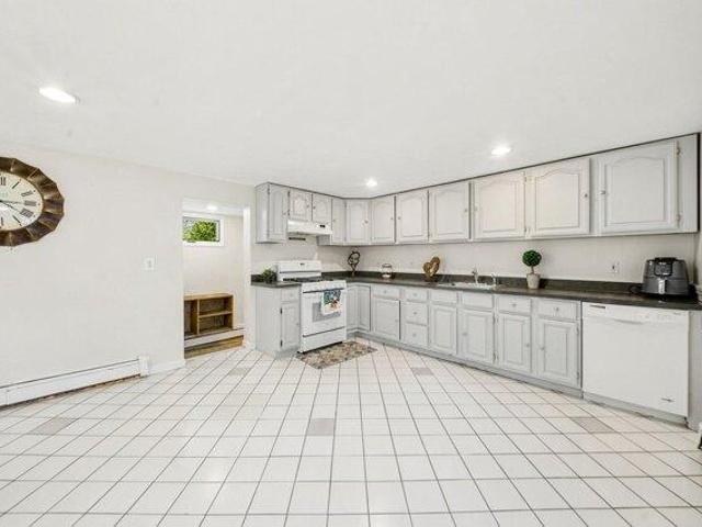 house with 5 bedroom, Quincy MA ES105423159