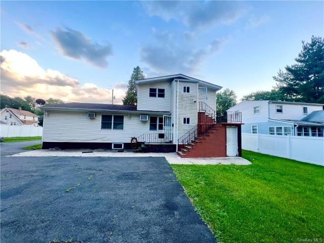 house with 5 bedroom, Ramapo NY DLS72692078
