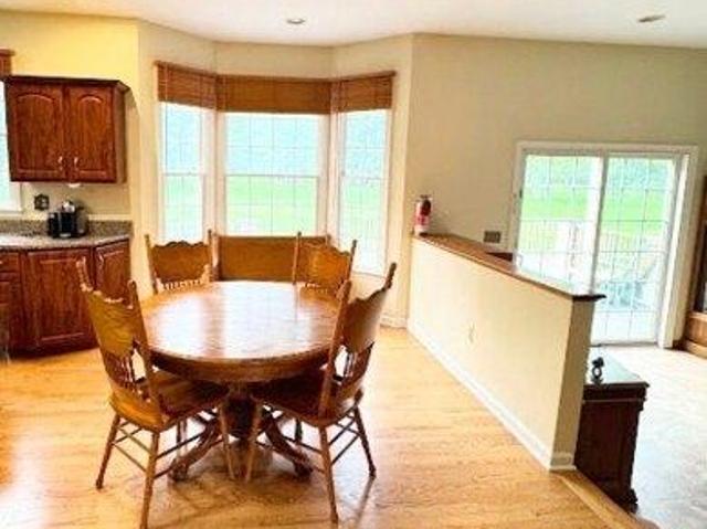 house with 5 bedroom, Raritan NJ ES105192408
