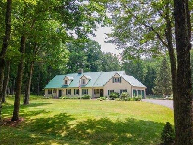 house with 5 bedroom, Rindge NH ES105552311