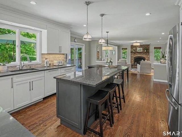 house with 5 bedroom, Ridgefield CT ES104850109