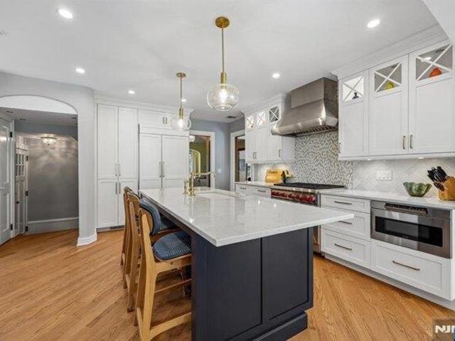 house with 5 bedroom, Ridgewood NJ ES105632064