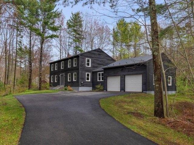 house with 5 bedroom, Scarborough ME ES105831605