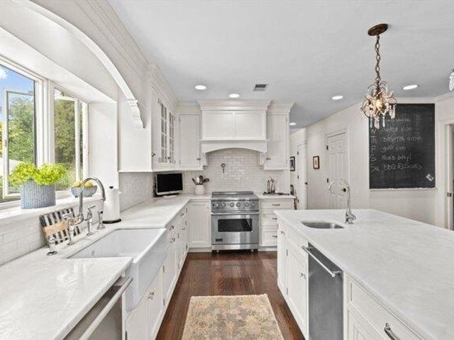 house with 5 bedroom, Scituate MA ES103433377
